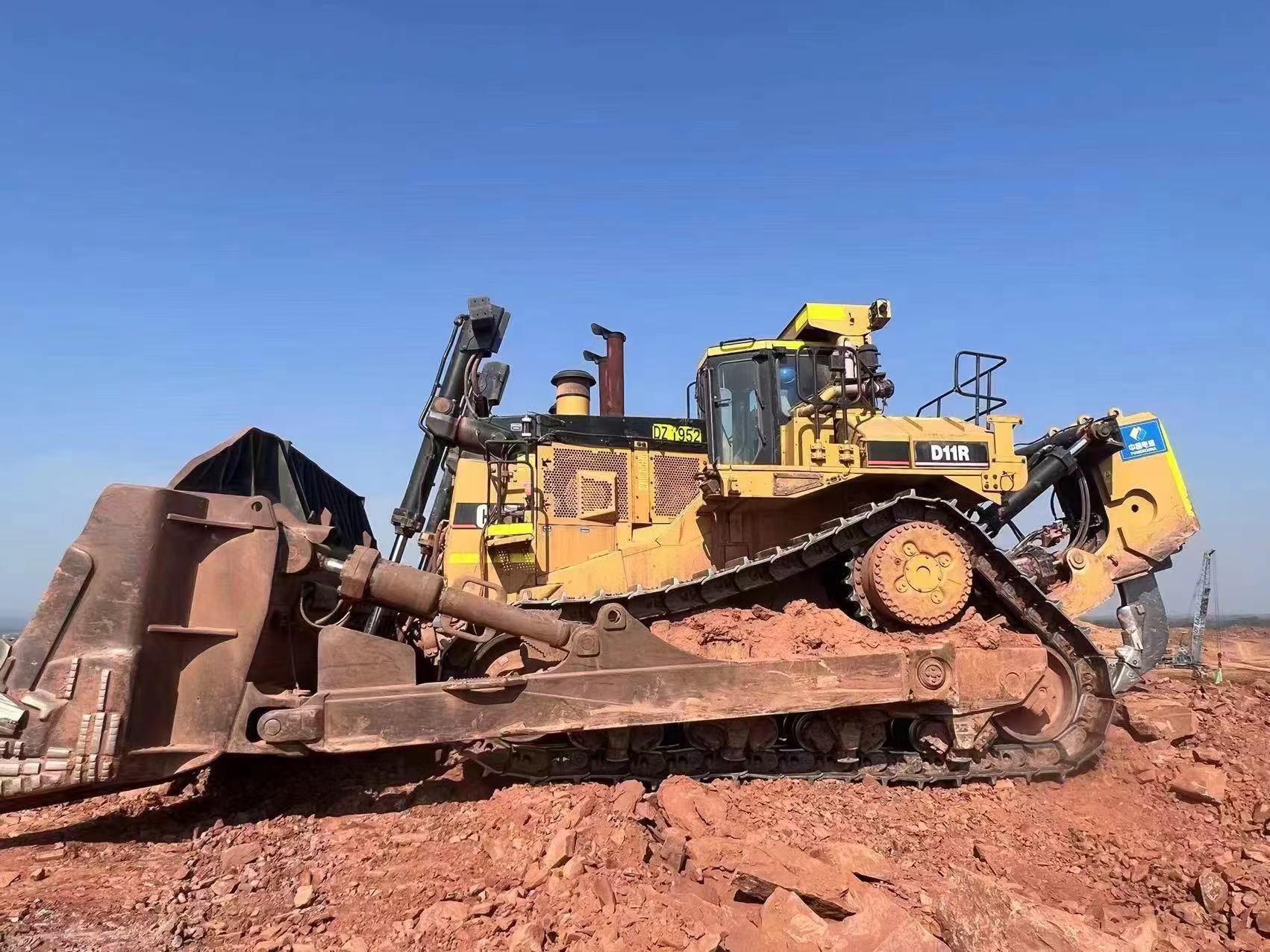 卡特D11推土机