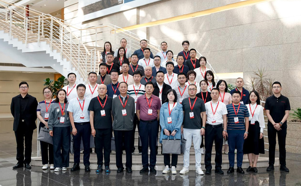 开视野之窗 助企业转型发展一长春市优秀企业家赴深圳研修班