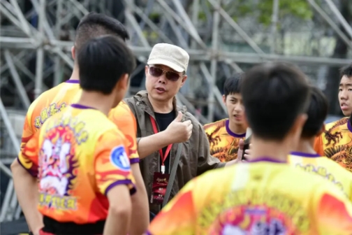 黄斌：初心如磐，深耕音乐艺术