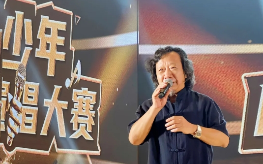 尹良：从西北风到客家情