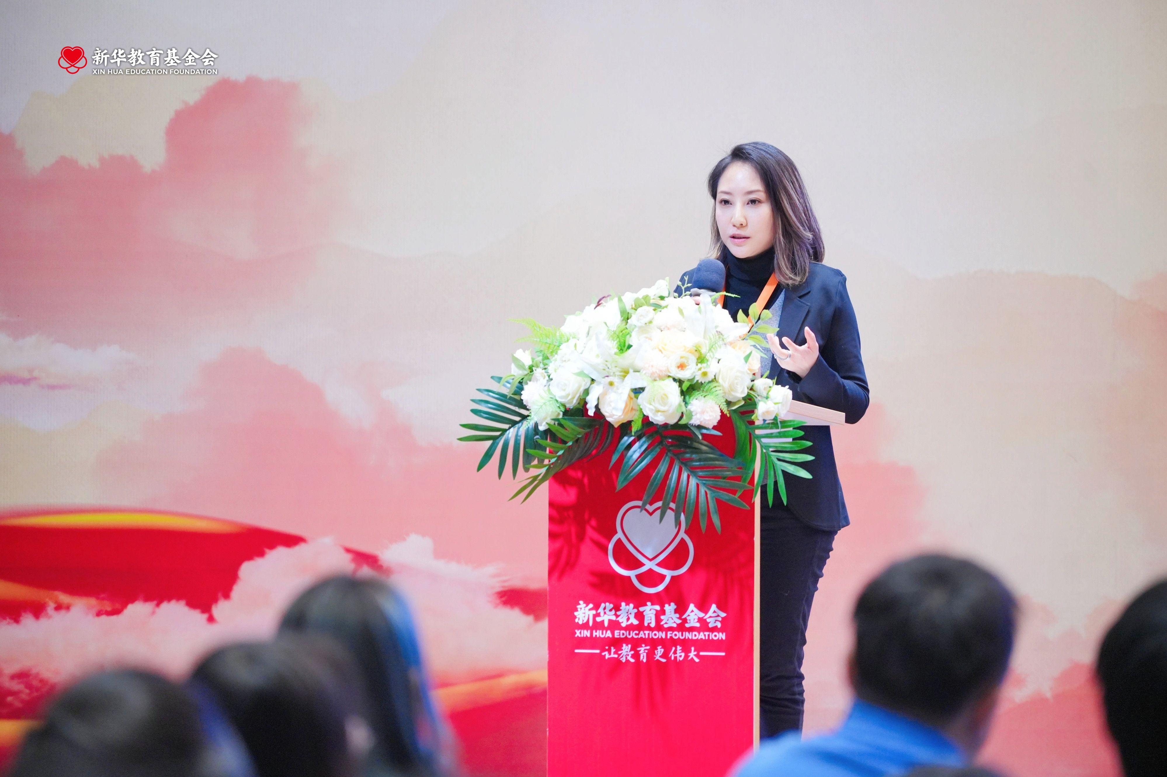 新华教育基金会-25年珍珠生冬令营