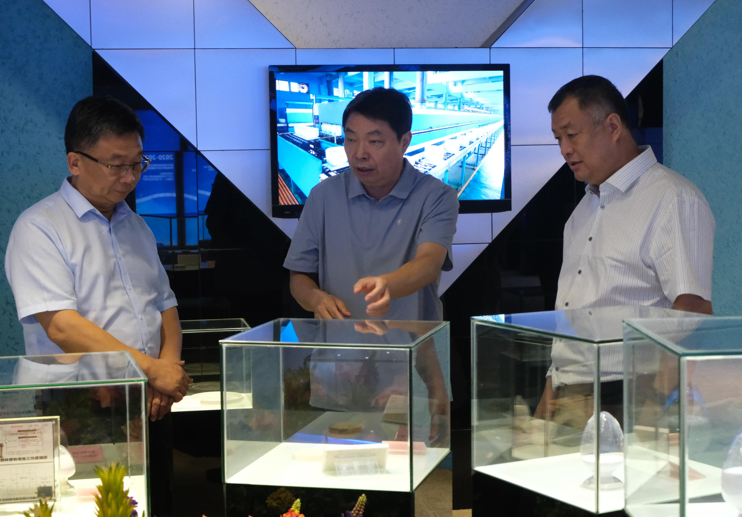 【交流接待】焦作市政府副市长宗家桢一行莅临公司考察