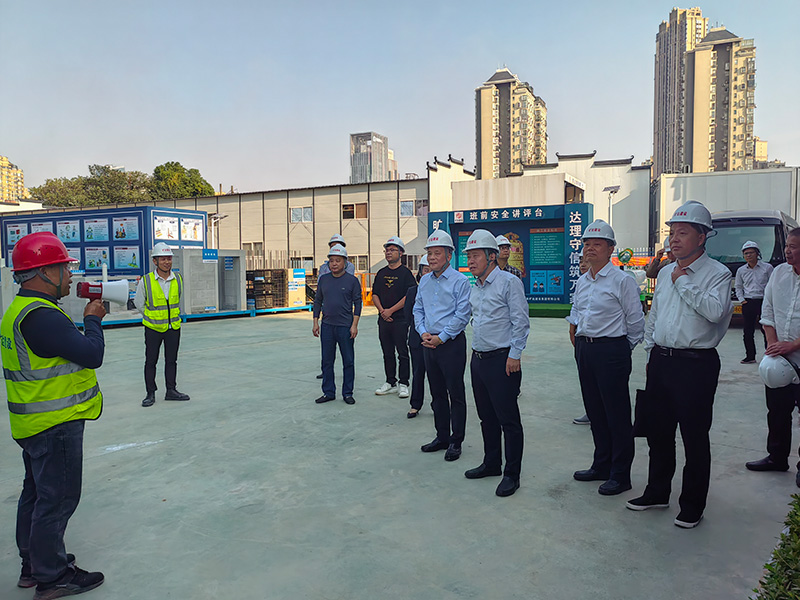 南昌市住建局党组书记一行莅临项目考察