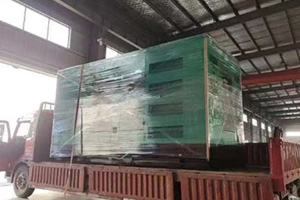 600KW 重庆康明斯 国三静音式发电机组，学校备用电源交付