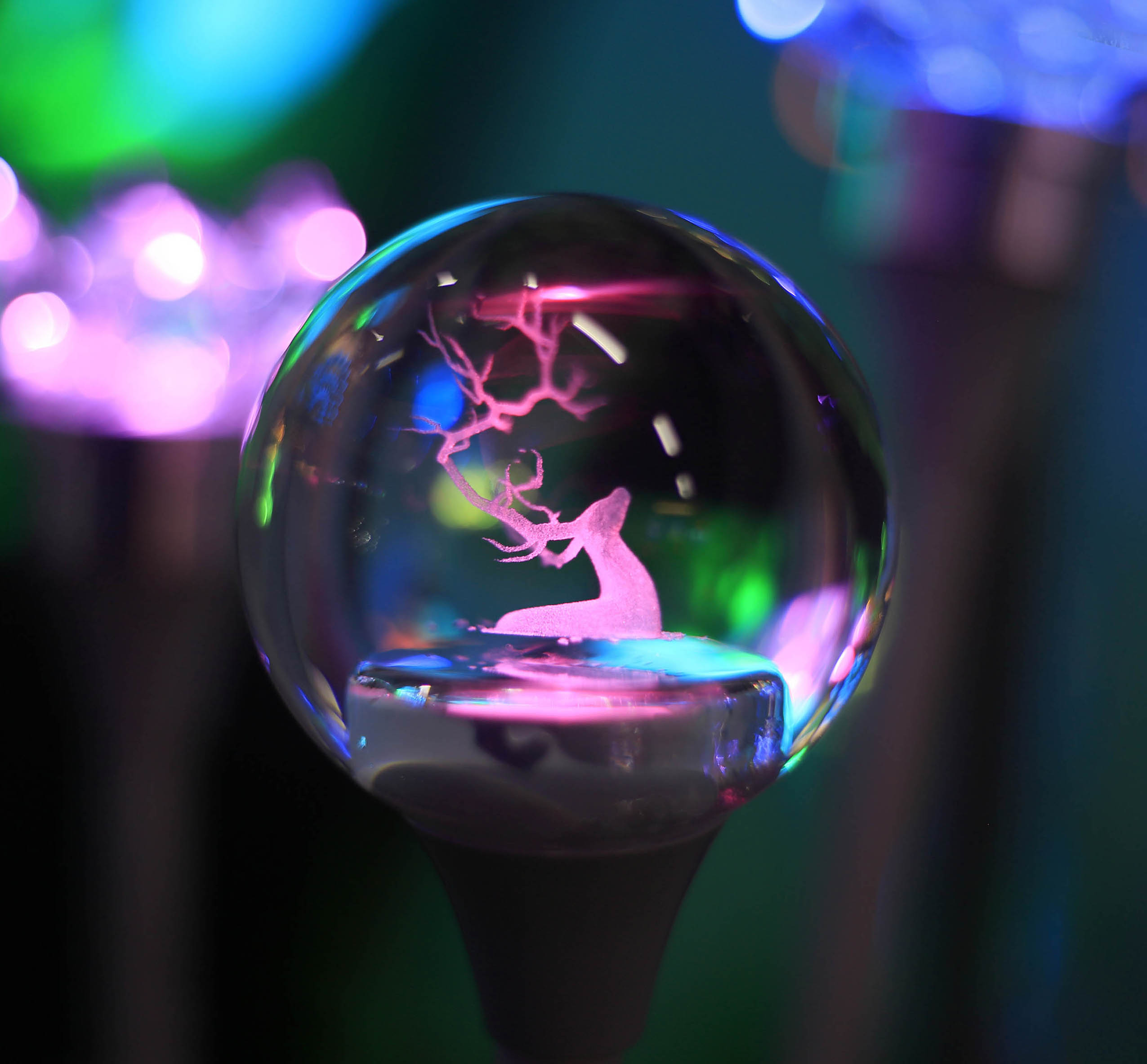 水晶内雕球杆灯