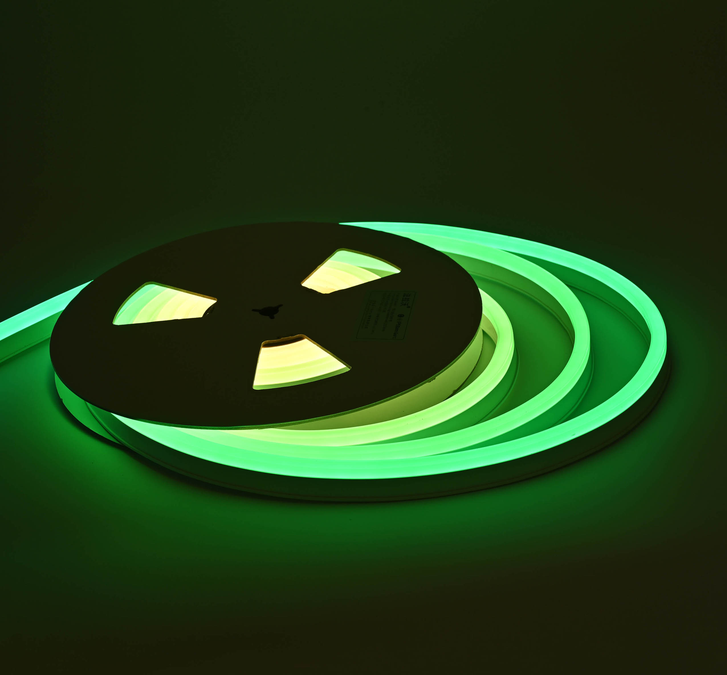 一体化防水匀光软灯带(三面发光)