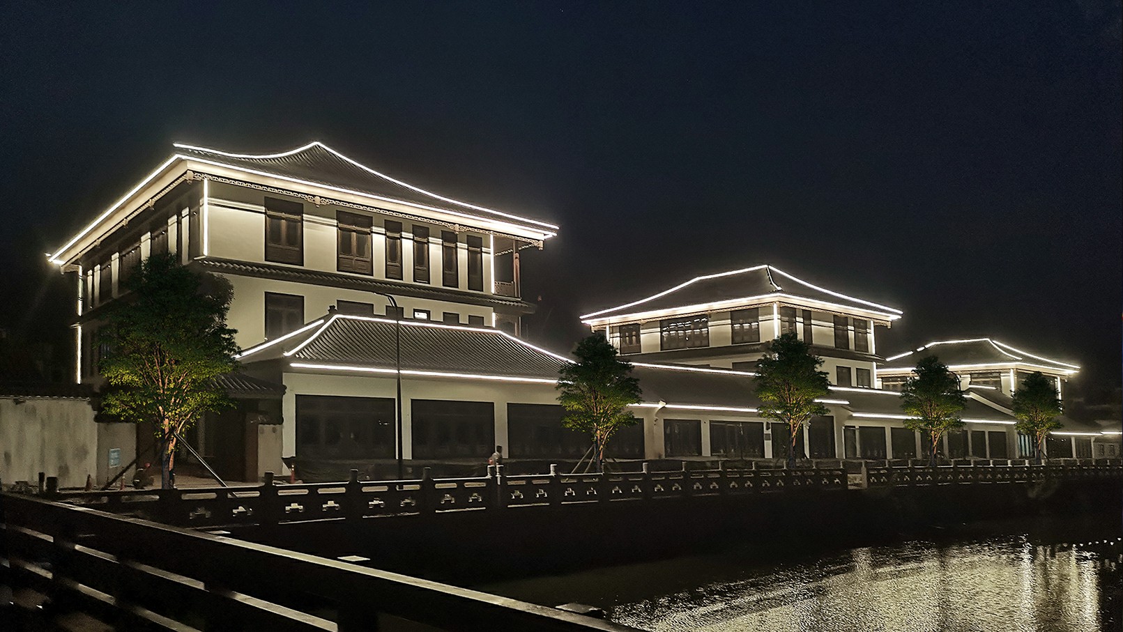 海宁美大集成灶楼体