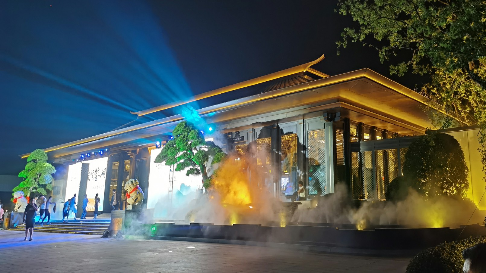 绍兴日月湖塘售楼部