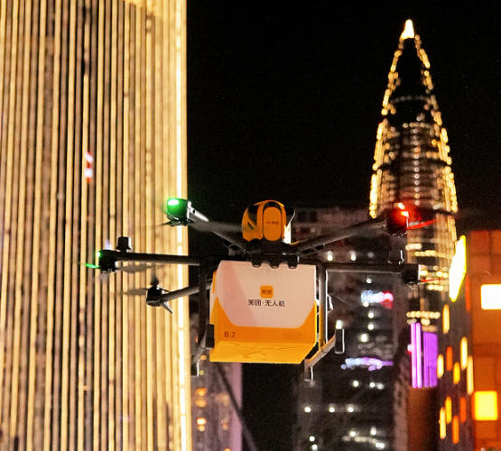 深圳啟動國內首個無人機夜間配送服務