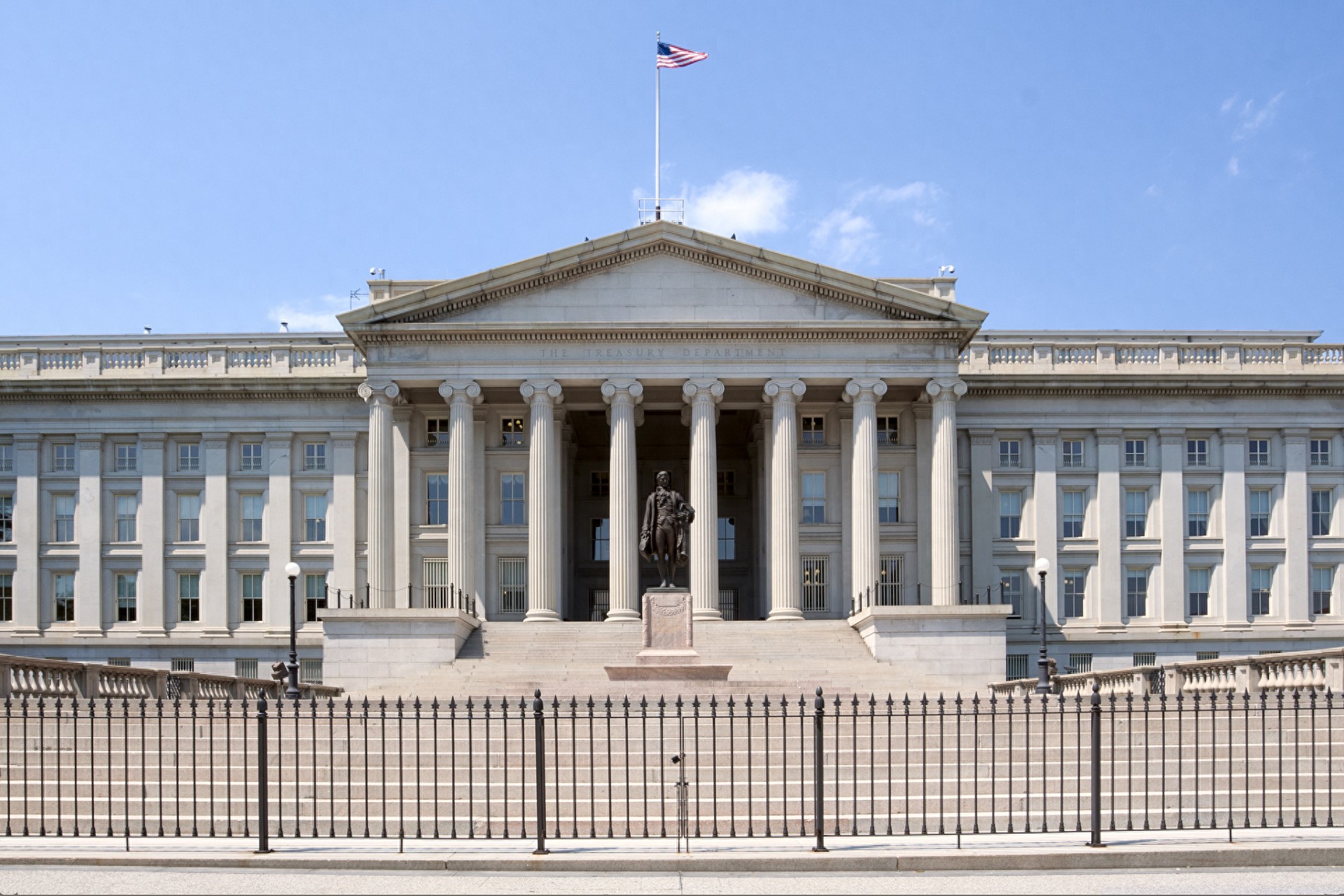 美國消費者信心暴跌，通脹失業雙重壓頂