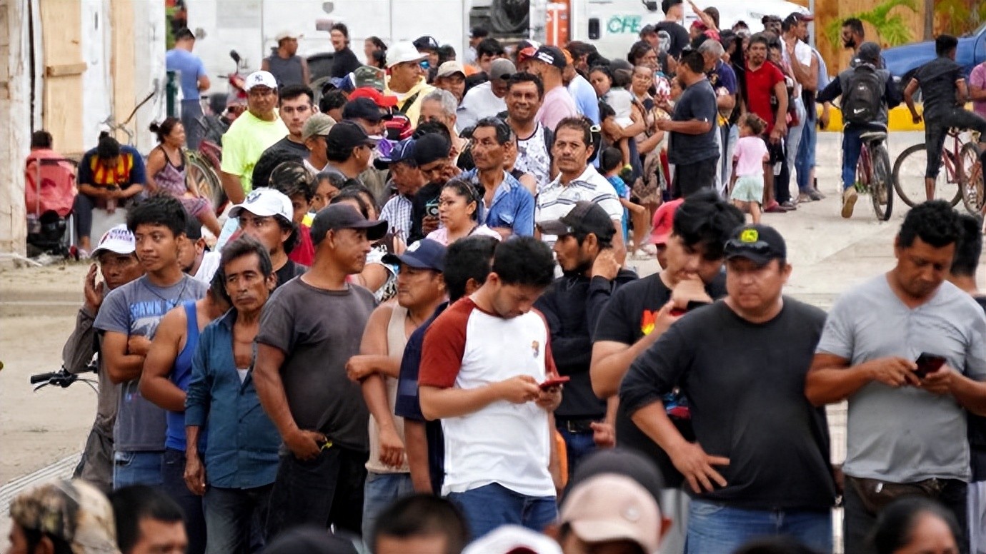 美國人口新霸主浮出水面，拉美裔撐起經濟大旗