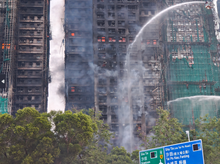 大埔宏福苑五級火奪83命逾日未熄　教宗良十四世致函哀悼
