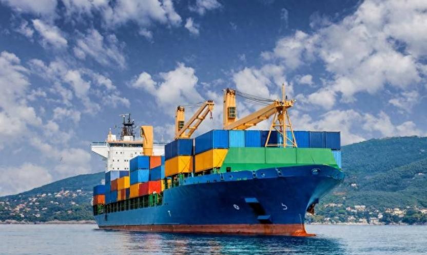 中國貿易順差破萬億，真相比輿論更精彩