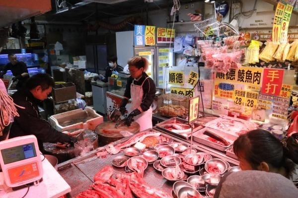 冬至團圓飯 港人重溫馨 酒樓街市生意各異