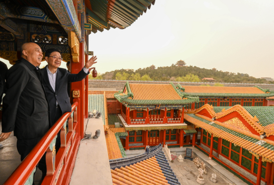 李家超訪京晤港青與北大領導 共議北都創科與青年發展機遇