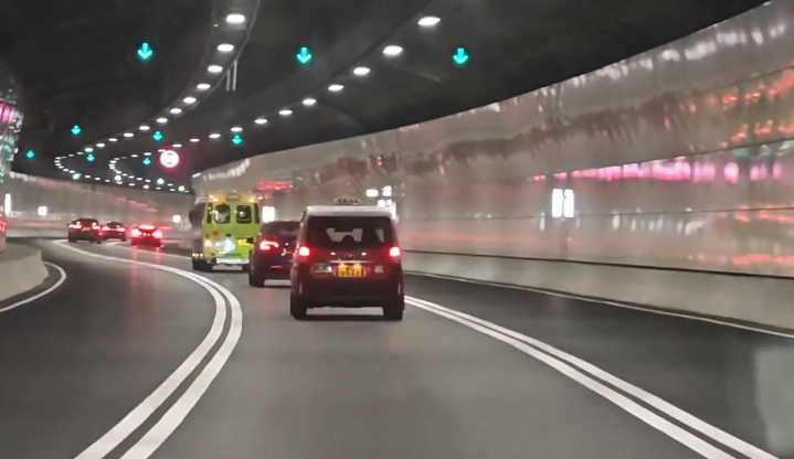 中九龍繞道油麻地段首個工作日運作暢順 車流有序顯成效