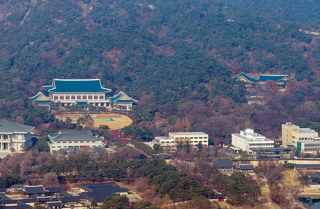 韓總統府啟動青瓦台回遷工作 辦公設備月底前完成搬遷 官邸遷移預計明年展開