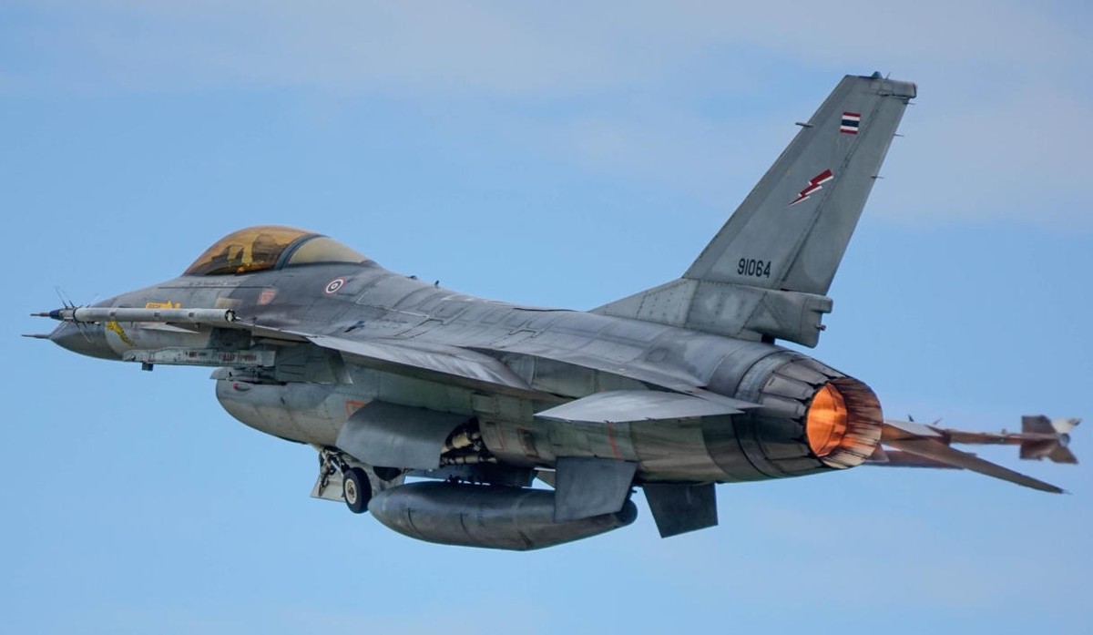 特朗普喊停火，柬泰邊境卻越打越凶