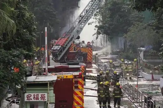 大埔宏福苑五級火警搜救持續 外圍勘查與居民返家並行