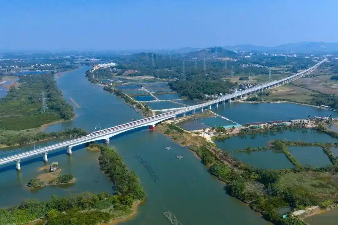 廣湛高鐵今通車 灣區西翼提速 粵西1.5小時直達廣州