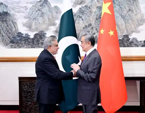 中巴外長戰略對話 王毅抨擊單邊霸凌 籲國際社會共同捍衛聯合國憲章