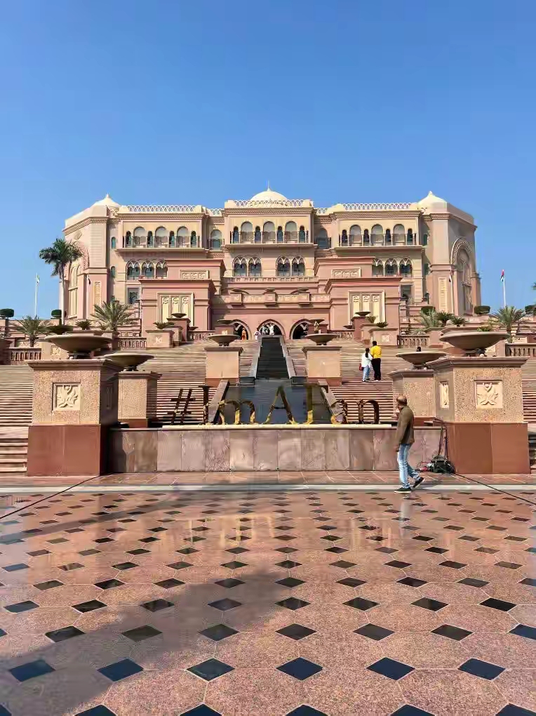 三國博弈：阿布扎比會談背後的權力遊戲