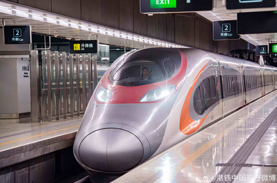 高鐵香港段客流破億 成灣區動脈 未來網絡擴展助港人深入內地腹地