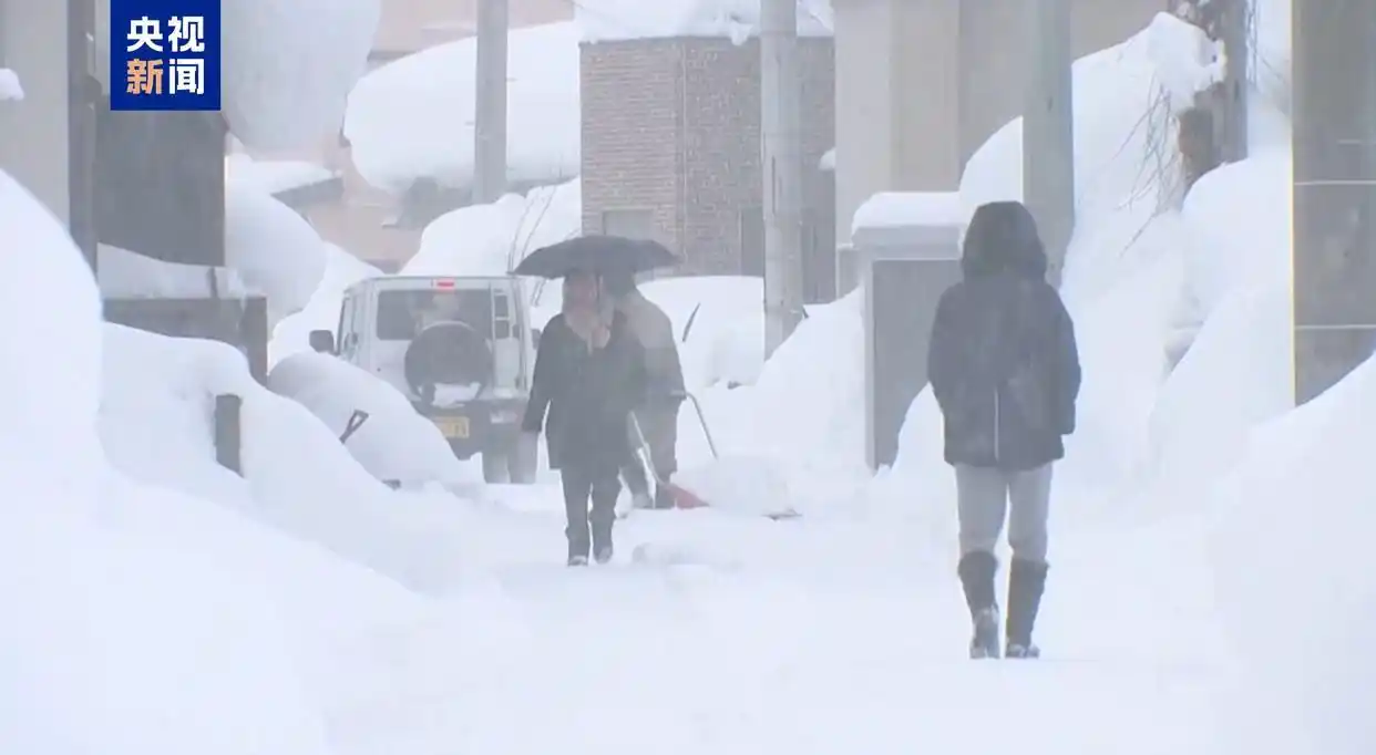 日本連場暴雪釀嚴重傷亡 多地積雪破數十年紀錄