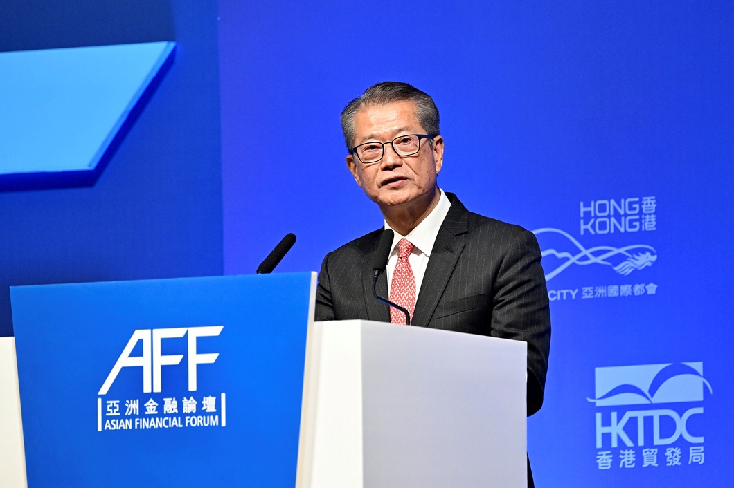 港府經營賬目料提前一年轉盈 陳茂波：維持財政緩衝應對市場波動