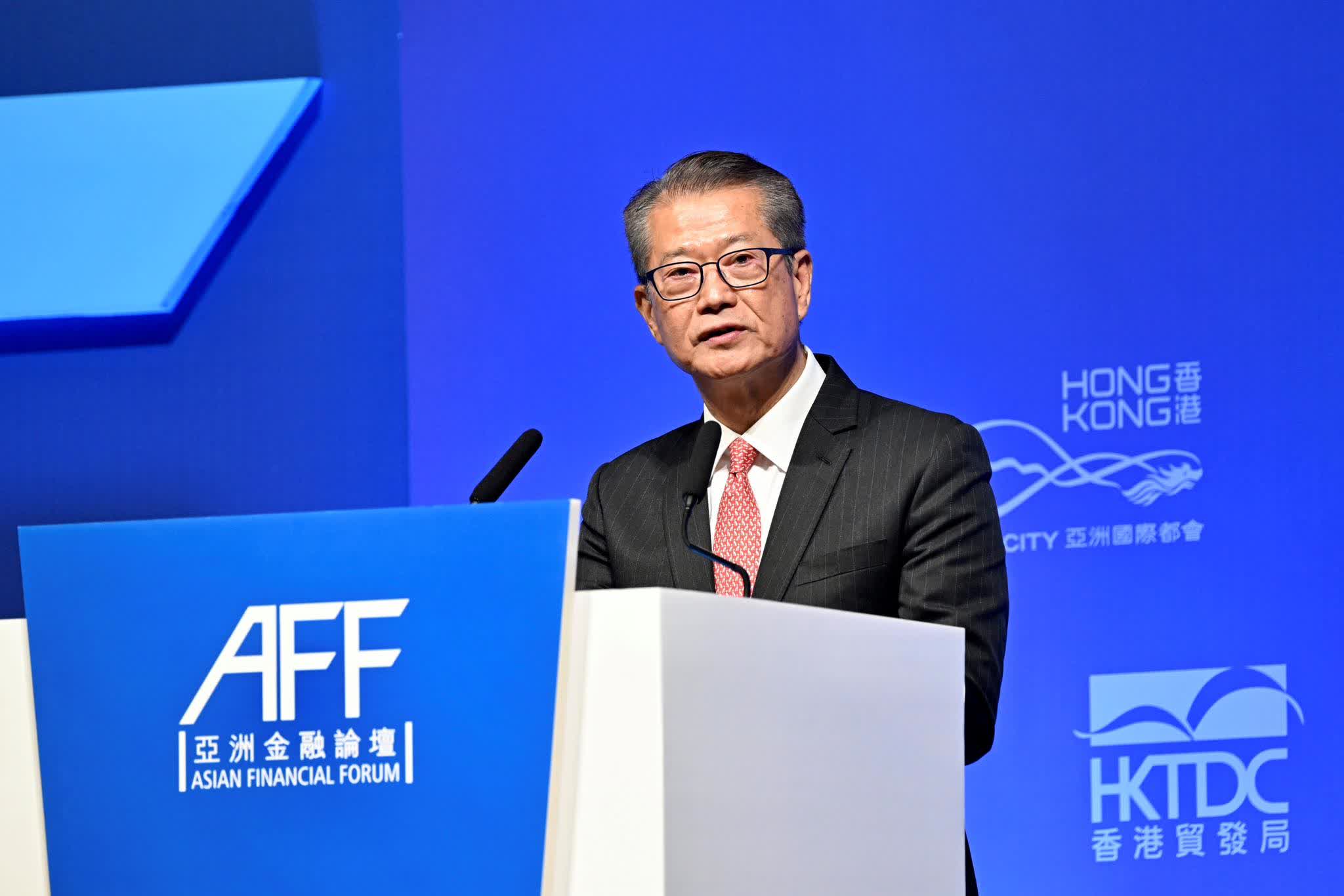 財案前瞻｜陳茂波：經營賬目明年度恢復盈餘 須審慎理財應對外圍動盪