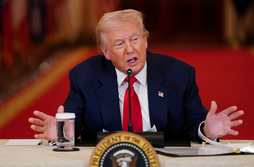 特朗普限時48小時促伊朗開放海峽 揚言摧毀發電設施