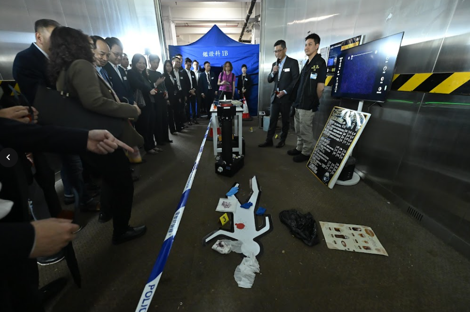 警隊辦教育界交流活動 逾65名代表參觀總部 強化青少年守法認同