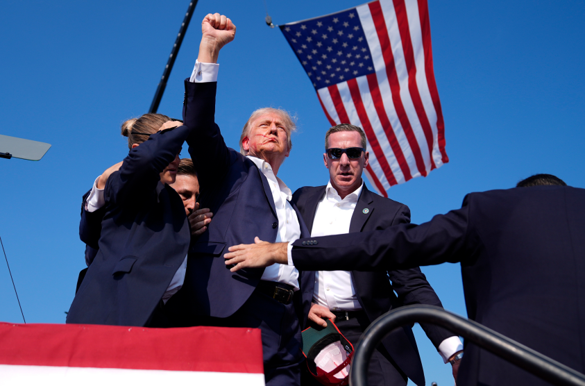 白宮晚宴外槍擊驚魂 特朗普安全撤離 回顧美國總統遇刺血史