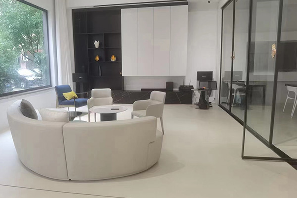 客房水泥基自流平与手工地毯