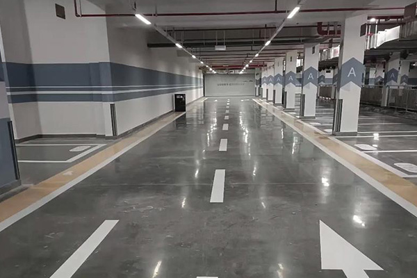 停车场金刚砂耐磨固化地坪系统