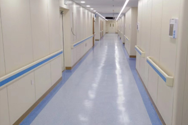 病房水泥基自流平与地胶地面