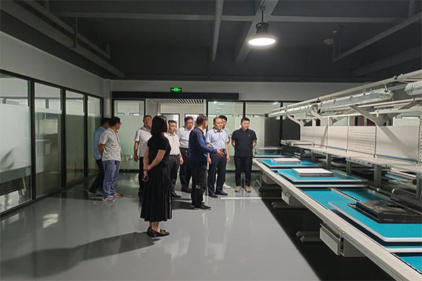 Customers visit satellite terminal production line