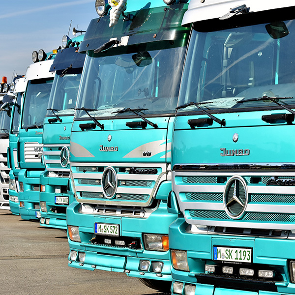 Why Flat Panel Antennas Are Transforming Connectivity for Commercial Vehicles and Fleet Management
