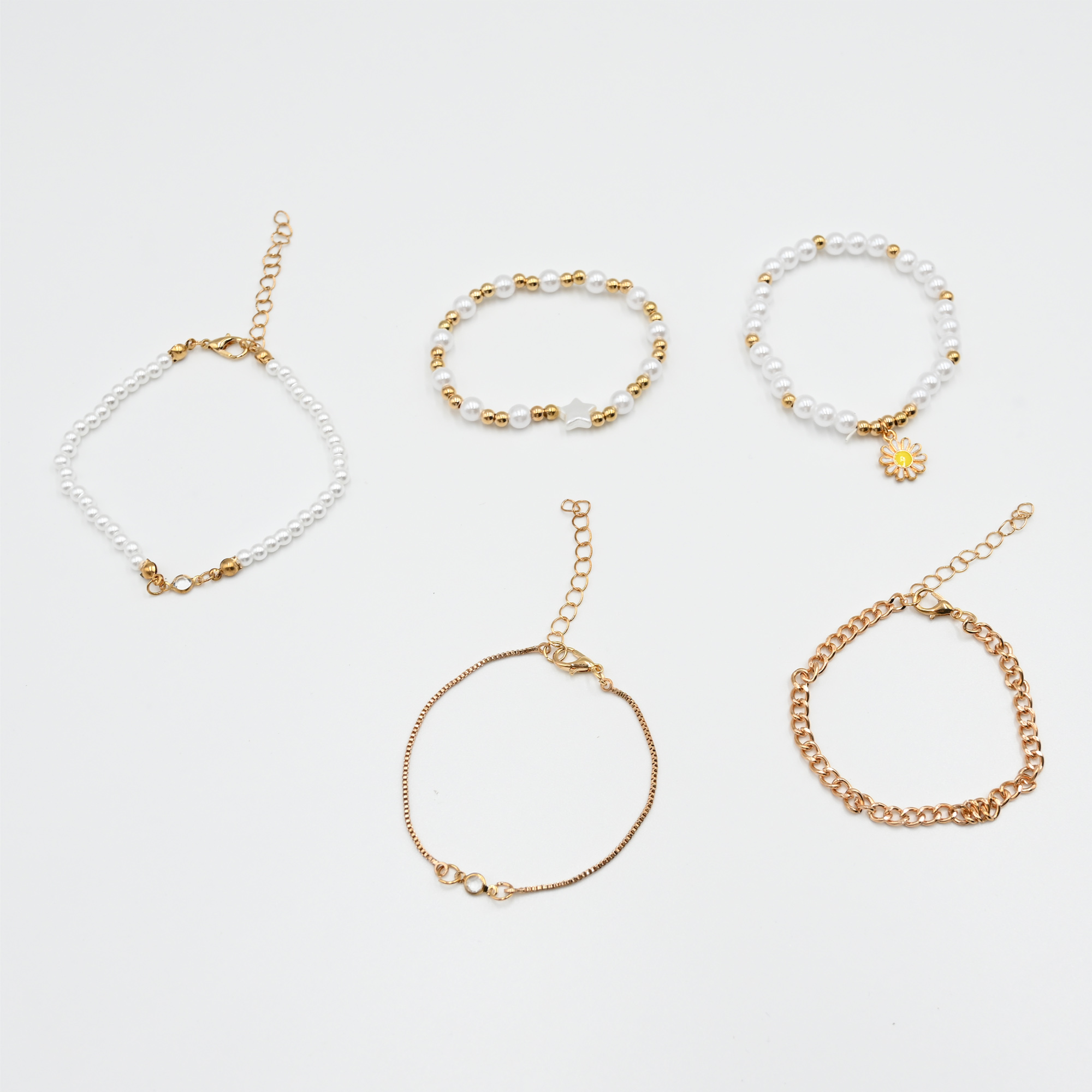 5-Piece Daisy Chain Elegant Beads Bracelet Set