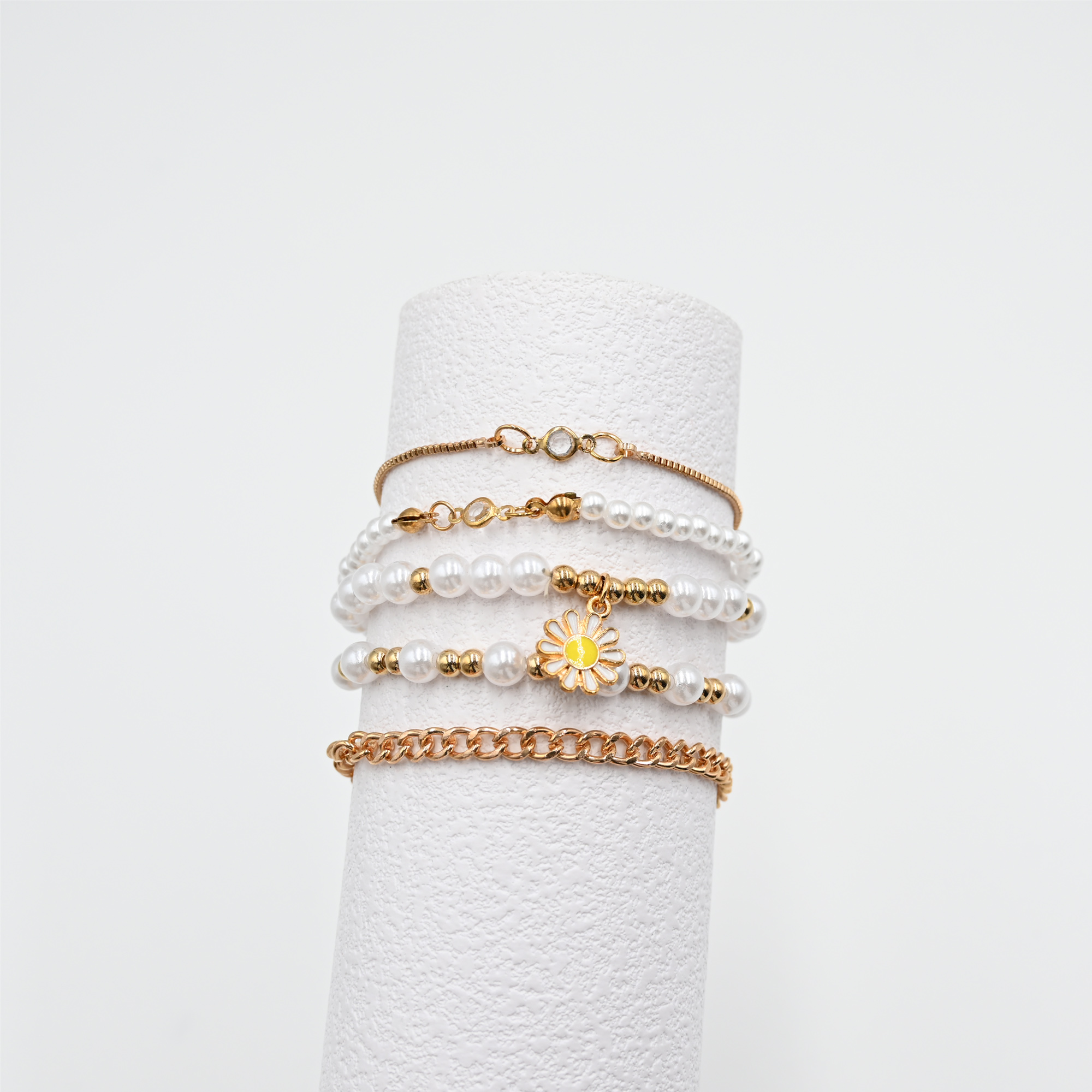 5-Piece Daisy Chain Elegant Beads Bracelet Set
