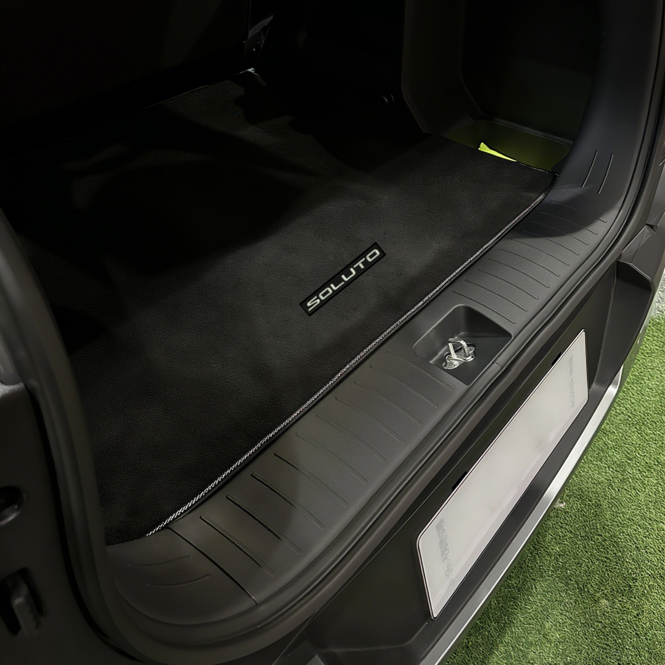SOLUTO(AB) Trunk Mat