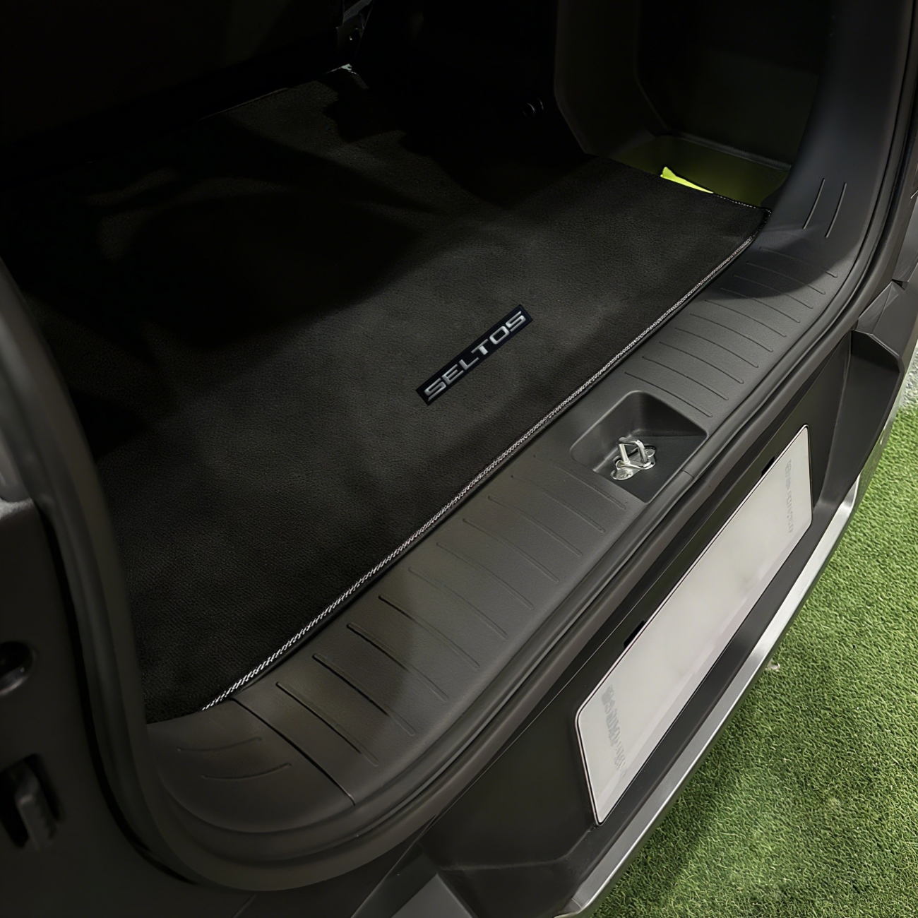 SELTOS(SP2c) Trunk Mat