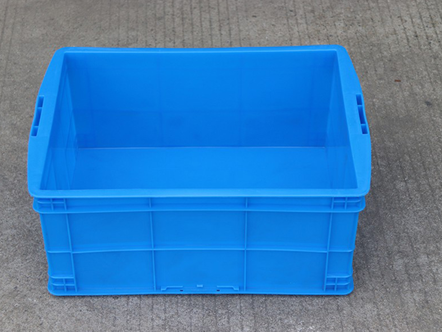 塑料周转箱 | 堆叠稳固 多场景周转