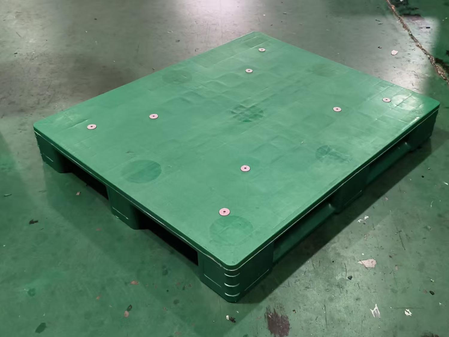 焊接平板塑料托盘 | 承载能力强 表面平整 适合重型货物