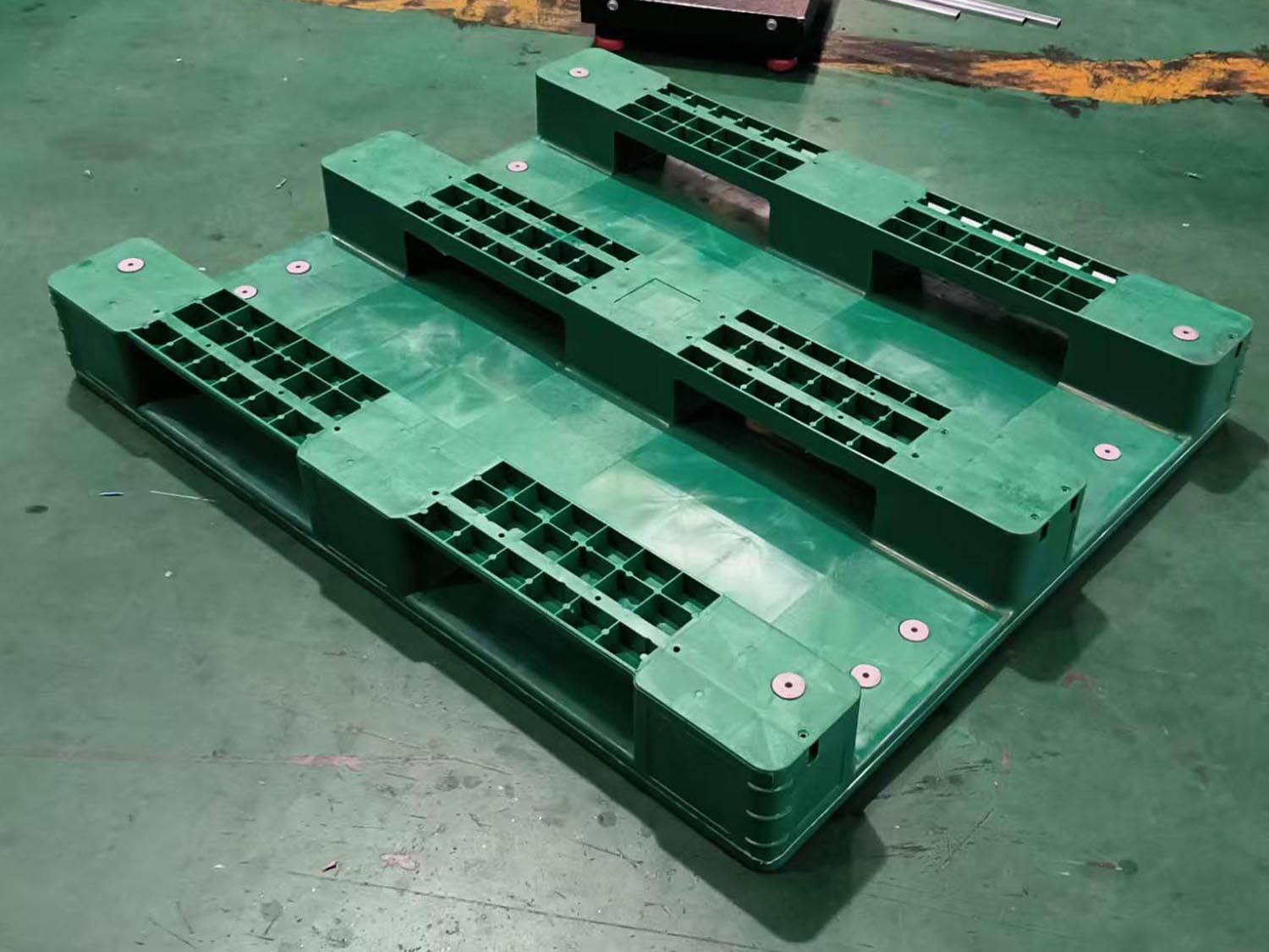 焊接平板塑料托盘 | 承载能力强 表面平整 适合重型货物