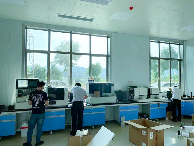 Shenzhen Tianxia Power UPS power supply, lead-acid batteries are used in the laboratory