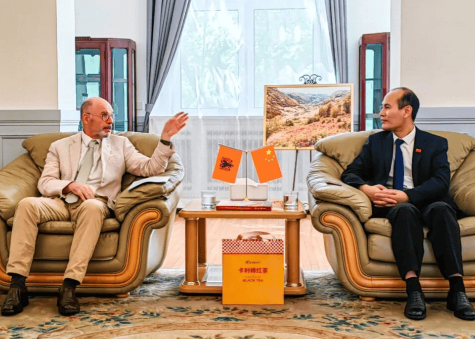 卡利姆茶业走进阿尔巴尼亚驻华大使馆
