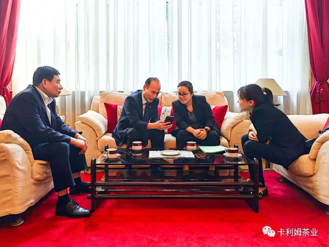 WDEF沃达福创始人秦勇拜会柬埔寨驻华大使馆公使衔参赞帕拉玛