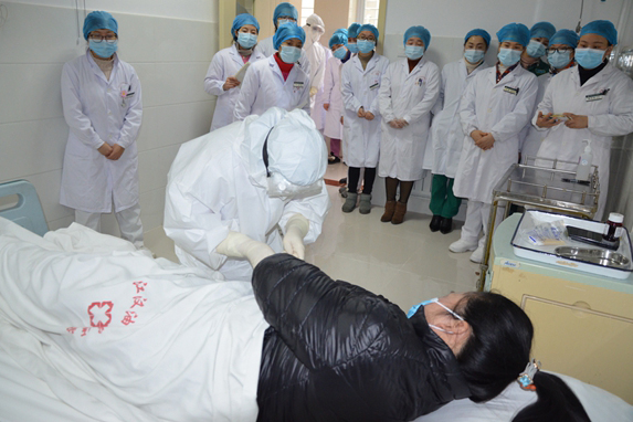 油田总医院举行医务人员新冠肺炎职业暴露应急处置演练