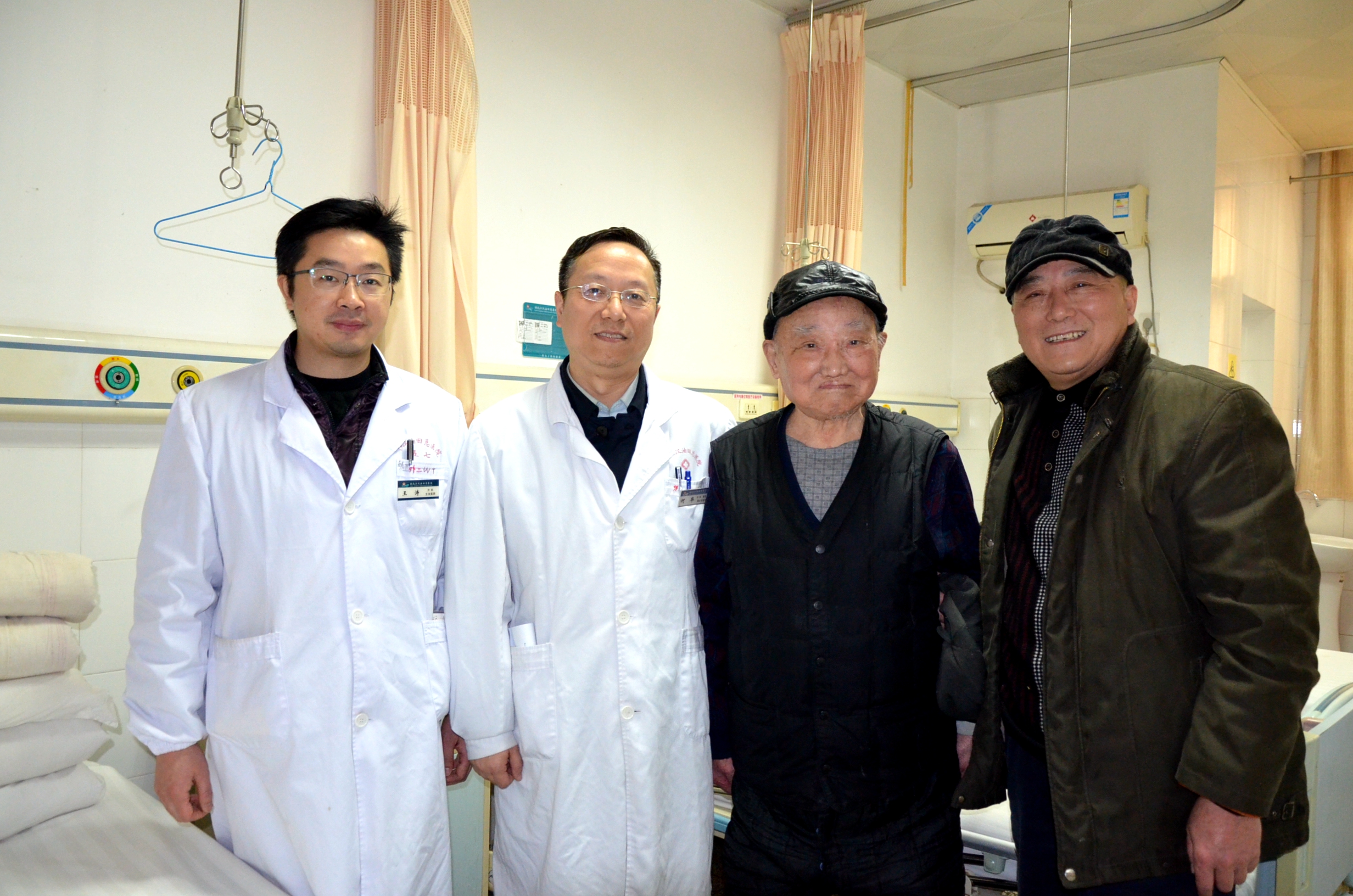 油田总医院为94岁高龄患者顺利实施前列腺增生手术